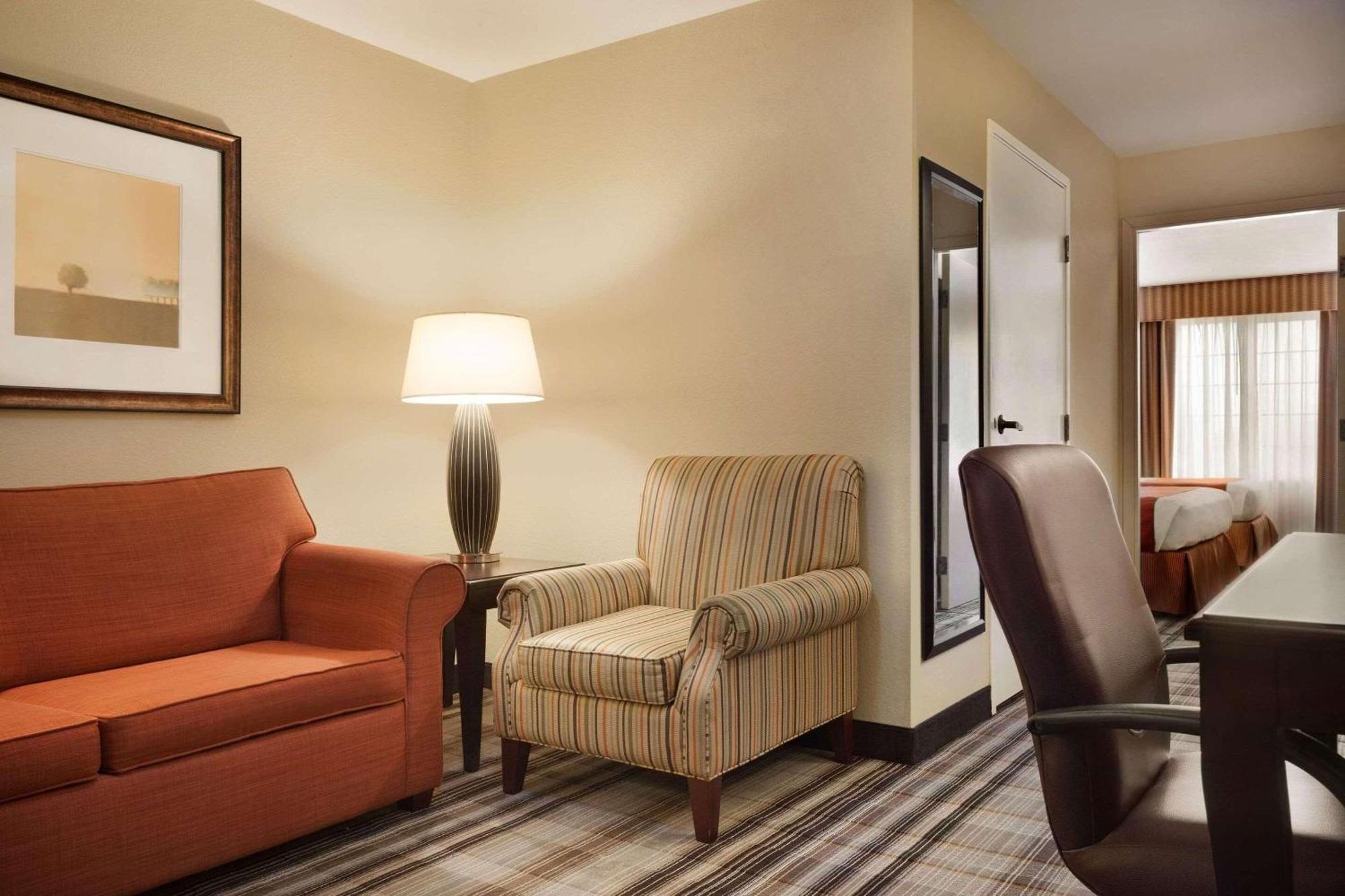 Country Inn & Suites By Radisson, Lexington, Va Ngoại thất bức ảnh