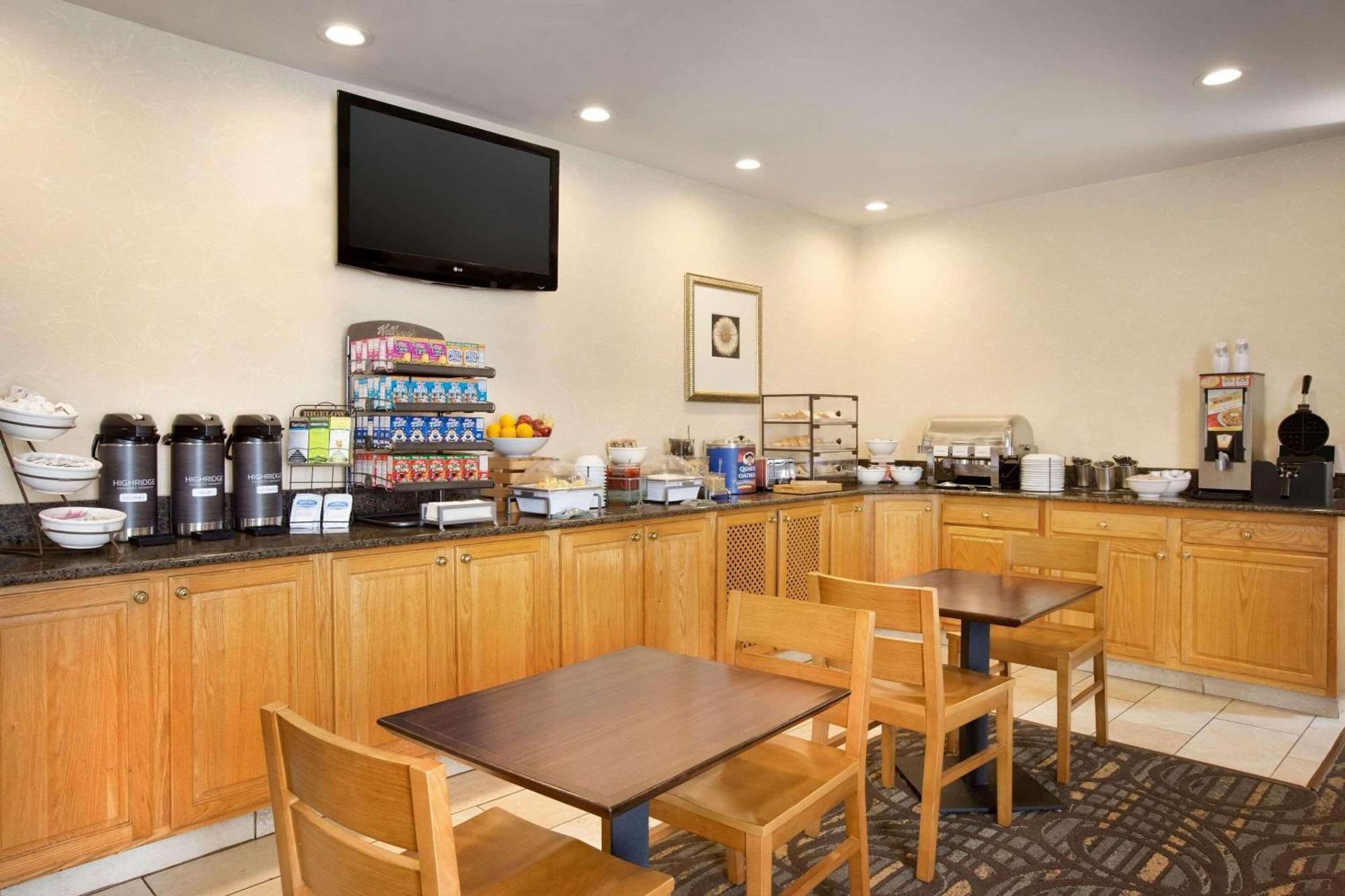 Country Inn & Suites By Radisson, Lexington, Va Ngoại thất bức ảnh
